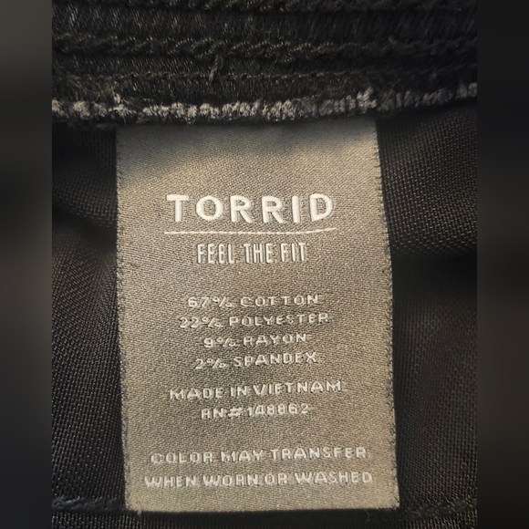 Torrid Lean Jean, Classic Black Women's Jeggings - Picture 3 of 7